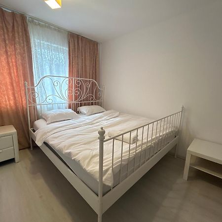 Apartmán Piata Sudului Host Bukurešť Exteriér fotografie